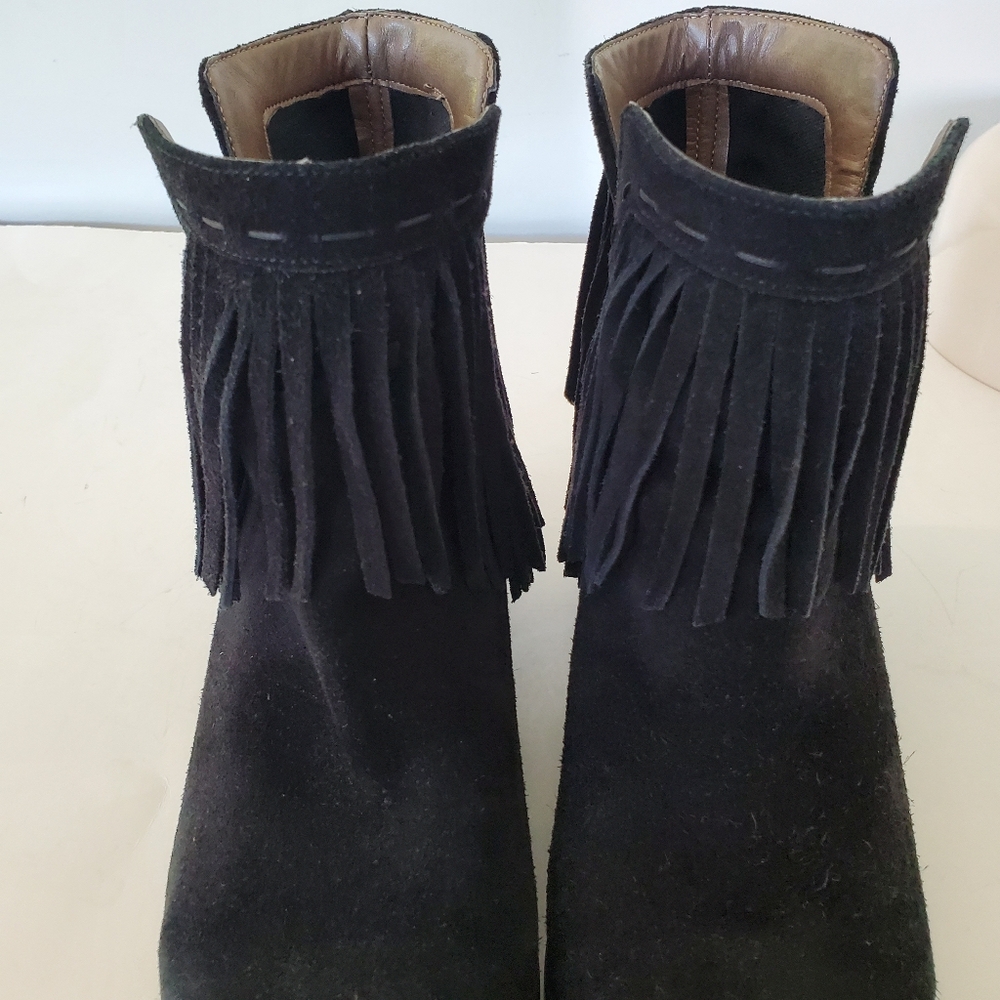 BELLA VITA 7 WW Black Italian Suede Leather TEX Booties Fringed 2" Heel Western - Picture 5 of 14